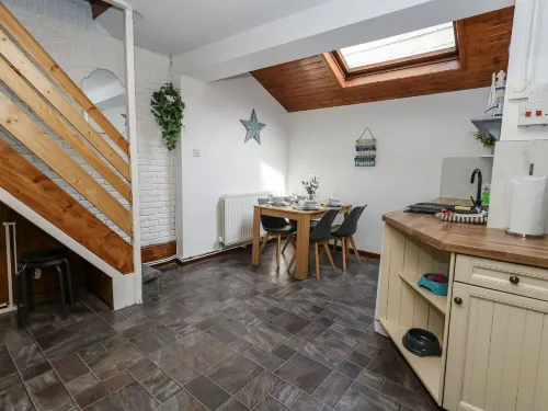 Saddlers Cottage - Beach