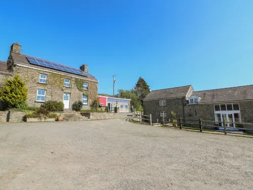 The Stable Hotels in Tregaron