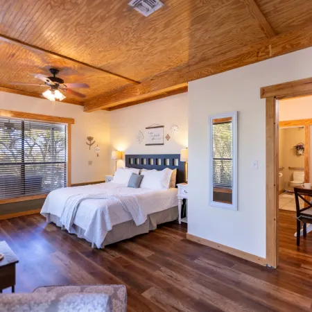 Mystic Hill Suites