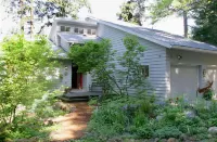 Fir Mountain Escape 4 Bedroom Home by Redawning
