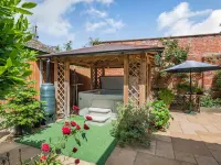 The Lodge Hotels in Wroxham