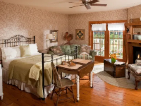 Chanticleer Guest House Hotels in Sevastopol