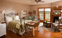 Chanticleer Guest House