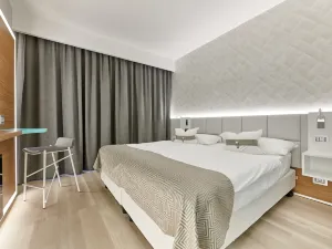 호텔 카스텔로 레이크 프론트
