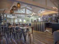 Logis Hotel Restaurant Uzès Pont du Gard - バー