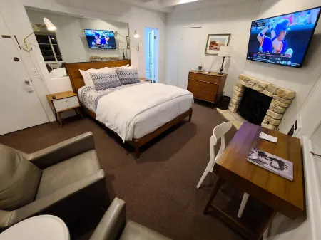 The Vagabond's House Boutique Inn