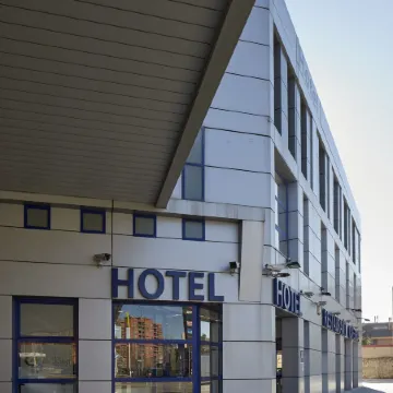 Iraipe Logroño Hotel