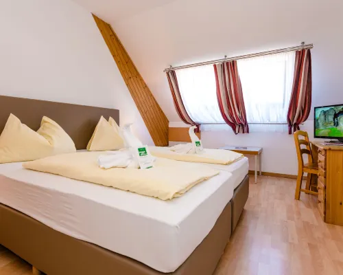 斯馳維爾特爾布勞城市酒店 穆爾河谷酒店