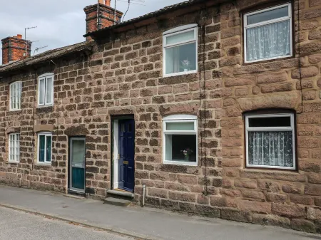 The Hill Отели рядом с достопримечательностью «Ли Гарденс Лтд»