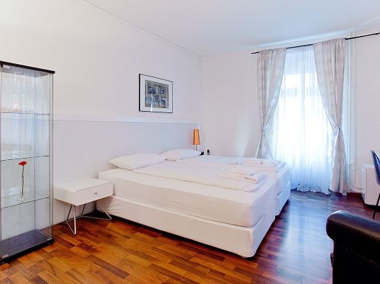 Comfort Apartments by Livingdowntown