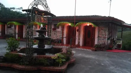 Mountain Lodge CheTica Отели в г. Sector Concepcion