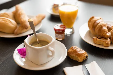 Hotel Eurocentre  Toulouse Nord Отели в г. Фронтон