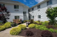 Savanna Inn & Suites Hotels in Thomson