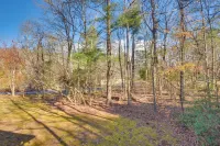 Hiawassee Vacation Rental w/ Grill ~ 9 Mi to Lake! - WiFi