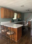 Charming home in prime location. Close to caves/state park/lake/shopping…
