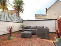 Seaward Hotels in Rhos-on-Sea