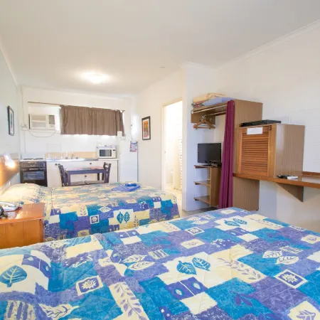 A & A Motel Отели в г. Прозерпин