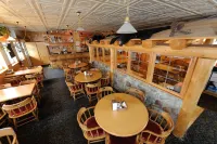 Frontier Suites Hotel in Juneau - palestra