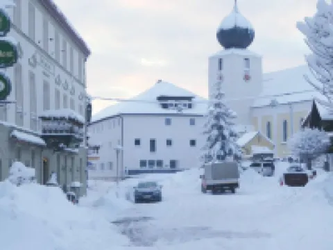 Hotel Zur Post Hotels in Lam