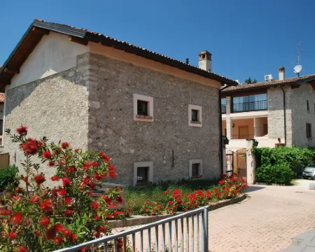 Il Colombaro Hotels in Salo