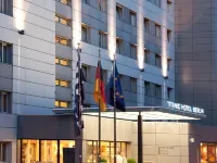 Titanic Comfort Mitte Hotels near Soviet War Memorial