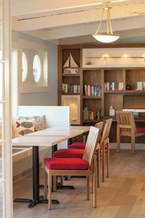 Harborview Inn & RV Park