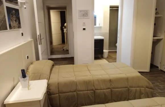 柯爾索多穆斯酒店民宿