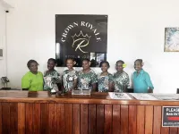 Crown Royale Hotel & Lounge Hotels in Hideaway Island