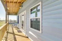 Waterfront Texas Abode with Boat Ramp, Pets Welcome