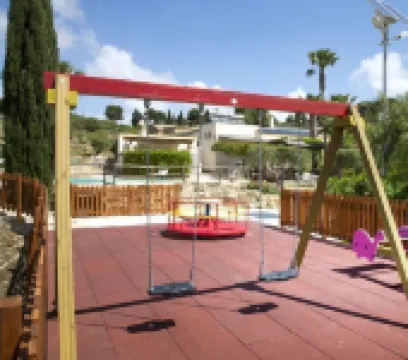 堂卡羅農莊酒店