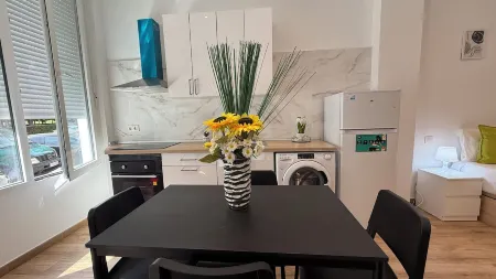 Naffah Apartments I Отели рядом с достопримечательностью «Faunia»