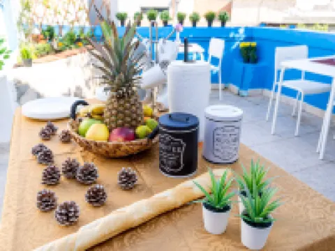 Bee Hostel Hotels in Limassol