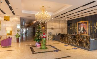 Royal Crown Hotel