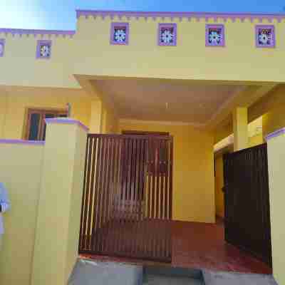 Arumugam Residency AC Hotel Exterior