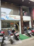Hotel Ganga Regency - parkir