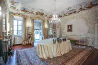 Villa Ghiringhelli Hotels in Brunello