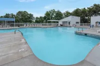 Ozark Mountain Oasis For 7! - Pools