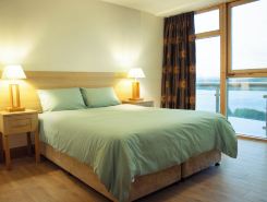 St Angela's Lakeside Aparthotel Sala