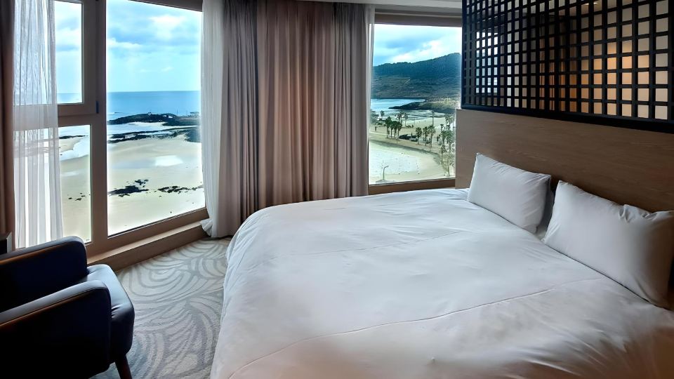 Ebenezer Hotel
