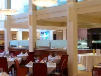 Cambridge Bar Hill Hotel, BW Signature Collection - Завтрак