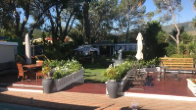 Tri-Angle B&B and Wellness Salon  호텔