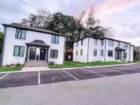 Cute 2 BR Condo Downtown Homewood - 2-Sterne