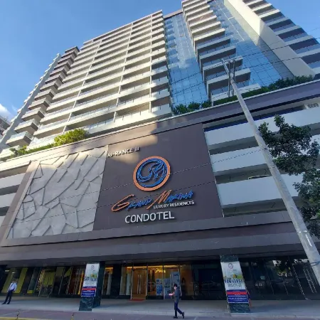 Grand Marina