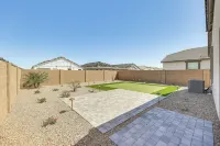 Maricopa Home w/ Putting Green & Covered Patio! - Homestays