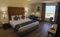 Golden Tulip Muscat - 4-Star