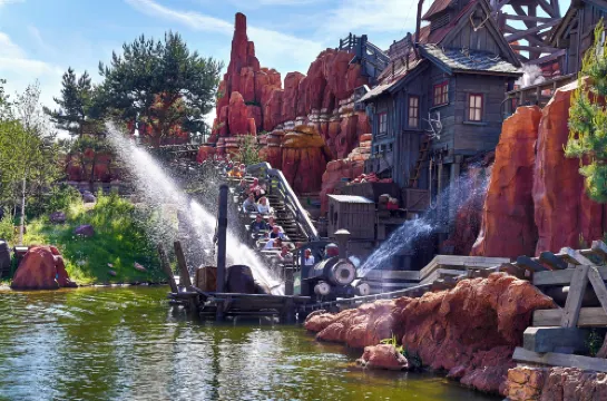 Disney Sequoia Lodge À proximité de l'hôtel Photos