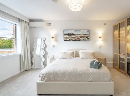 KozyGuru | Forestville | Modern Hotel-Style Studio Отели в г. Seaforth