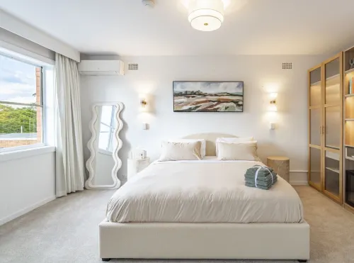 KozyGuru | Forestville | Modern Hotel-Style Studio Hôtels à : North Narrabeen