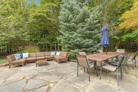 100 Private Beach Frontage on LK MI Hot Tub - Villas
