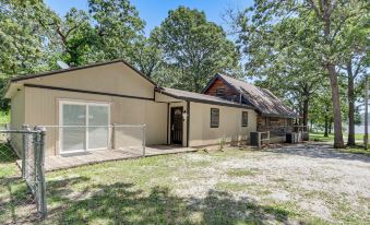 Furnished Deck + Lake Access: Fairland Log Cabin